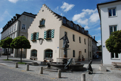 Foto Altes Rathaus Holzkirchen.jpg