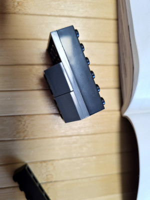 mork_032002_razor_crown_crest_27.jpg