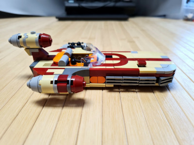 qmaze_c4543_luke's_x-34_sorosuub_landspeeder_09.jpg