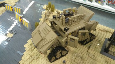 m1a2 hummer.jpg