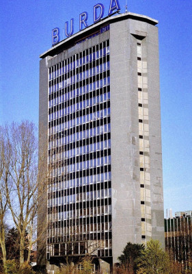 Hochhaus 2.jpg