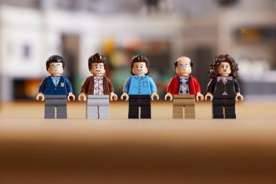 LEGO-Ideas-21328-Seinfeld-04.jpg