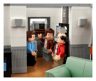 LEGO-Ideas-21328-Seinfeld-06.jpg