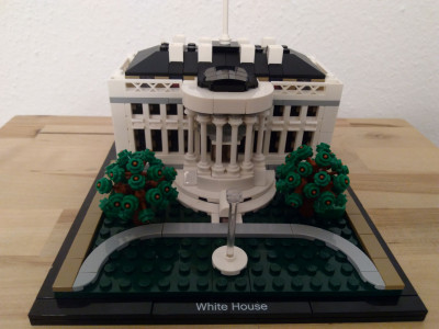 lego21054-WH-01.jpg