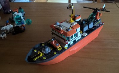 Eisbrecher - aufgebaut Teil 3.jpg