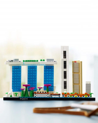 lego-architecture-21057-singapore-3.jpg