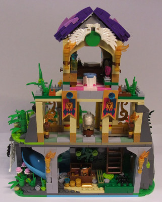 Der Tempel von hinten.