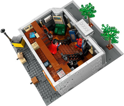 Lego 76218 06.jpg