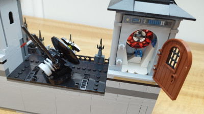 Und in einem Turm Platz für Dr. Freeze. Leider ohne Figur.