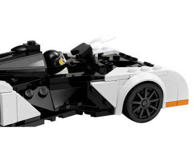 Lego 76918 08.jpg