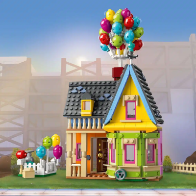 LEGO-Disney-43217-Carls-Haus-aus-Oben-6.png