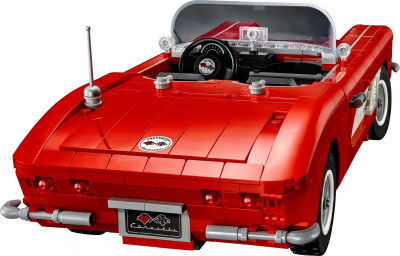 LEGO-Creator-Expert-10321-Corvette-5.jpg