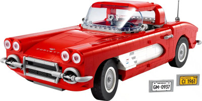 LEGO-Creator-Expert-10321-Corvette-1.jpg