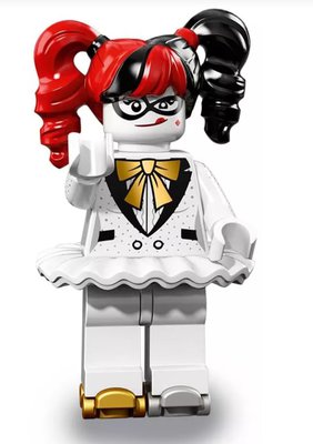 1 Friends are Family Harley Quinn.jpg