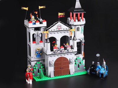 Enlighten-Building-Block-Castle-Knights-Sliver-Hawk-Eagle-Castle-7-Figures-568pcs-Educational-Bricks-Toy-Boy_3_1024x1024.jpg