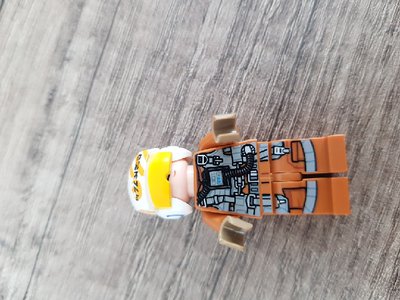 das Visier sollte transparent sein