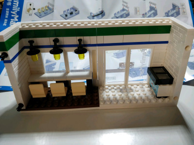 FamilyMart 18.jpg