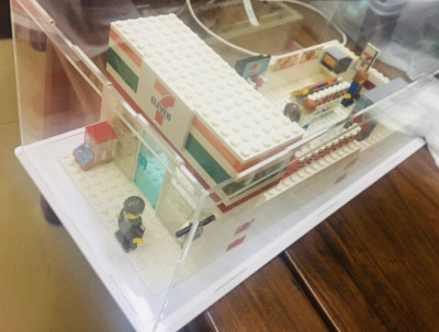 7-Eleven Shop 1 07.jpg