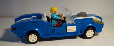 Blaues Auto  2  .JPG