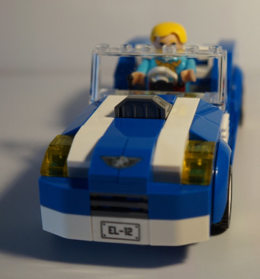 Blaues Auto  3  .JPG