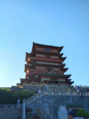 Tengwang Pavilion 3.jpg