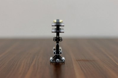 tag3_dropship_mechanismus_vorne.jpg