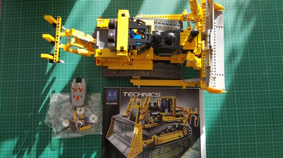 dozer-fertig-oben.jpg