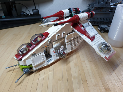 lion_king_180012_republic_gunship_2-12.jpg