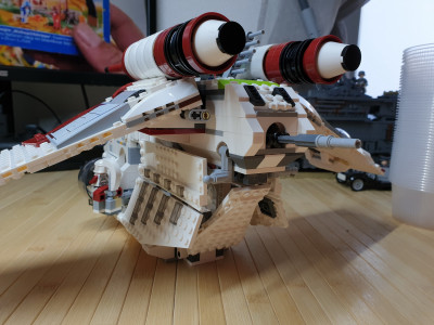 lion_king_180012_republic_gunship_2-15.jpg