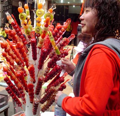 Tanghulu-shanghai.jpg