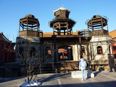 Lingzhao Pavillon 01.jpg