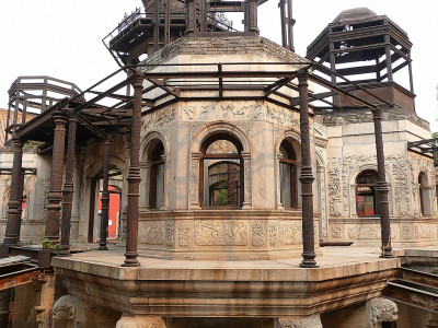 Lingzhao Pavillon 02.jpg