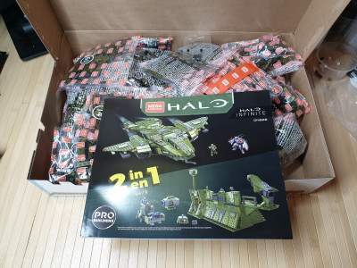 mega_construx_2024_pelican_inbound_halo_infinite_03.jpg