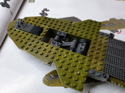 mega_construx_2024_pelican_inbound_halo_infinite_09.jpg