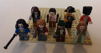 8Minis_1.jpg