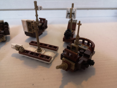8Minis_3.jpg