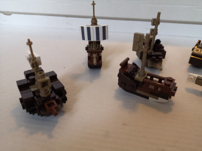8Minis_4.jpg
